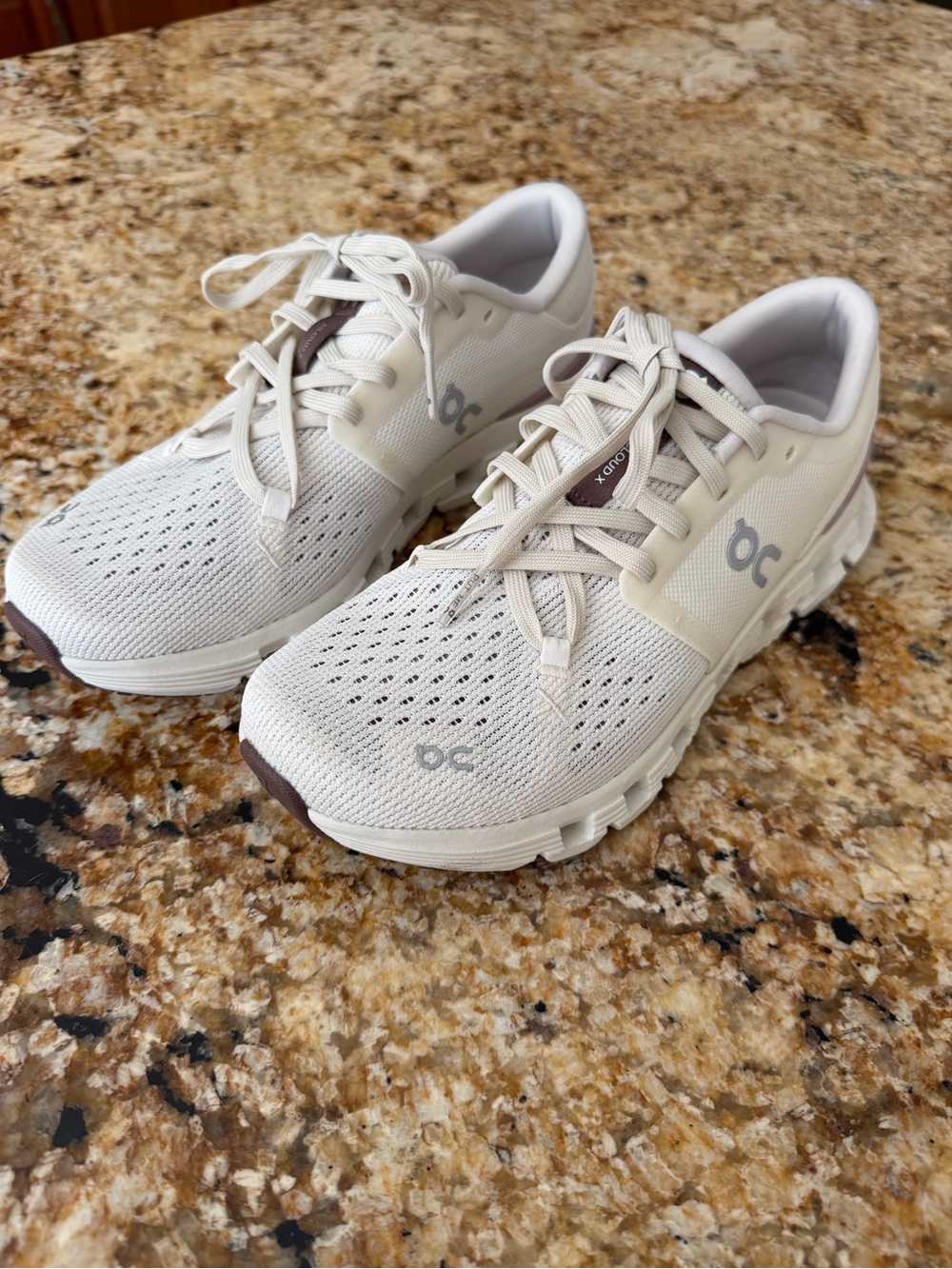 On Running Women's Cloud X4